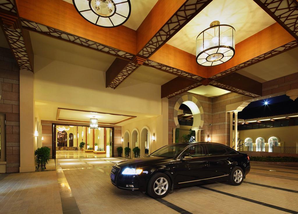 วินด์แฮม แกรนด์พลาซ่า รอยัล ไห่นานหลงมูเบย์ Hotel Ledong ภายนอก รูปภาพ